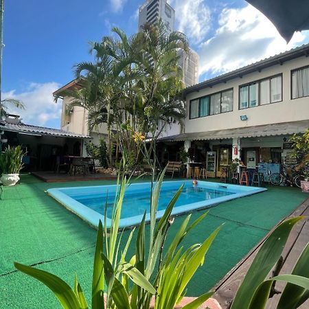 Oceanic Hostel Балнеариу-Камбориу Экстерьер фото