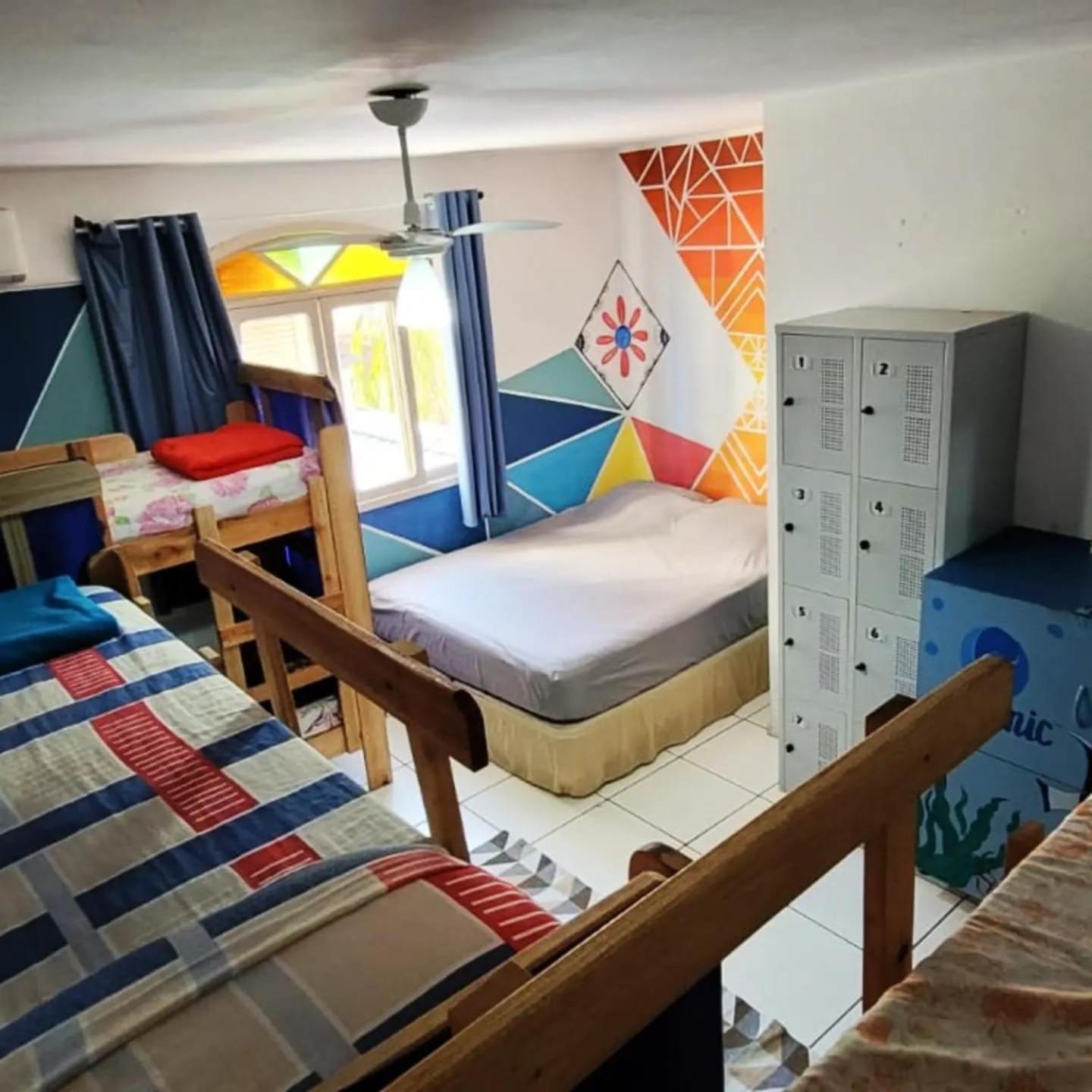 Oceanic Hostel Балнеариу-Камбориу Экстерьер фото